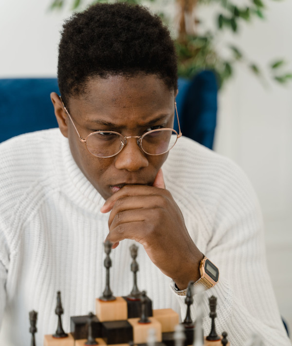 QUELLES SONT LES DIFFERENCES ENTRE TACTIQUE ET STRATEGIE ?